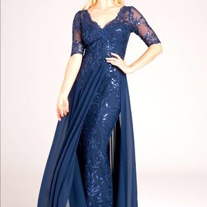 Lace gown with chiffon overlay skirt NWT SZ 16